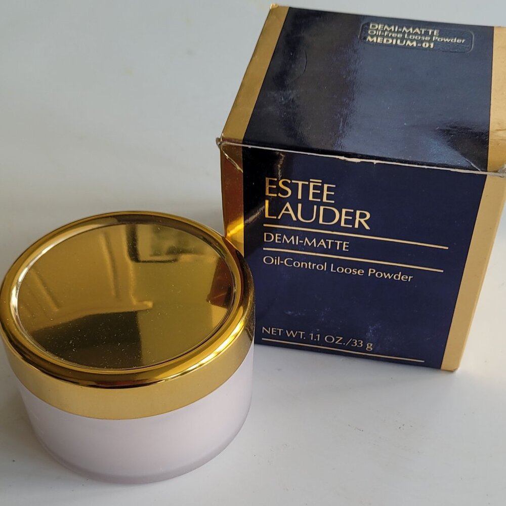 Estee Lauder Demi-Matte Oil-Control Loose Powder (Shade Medium 01) and brush-